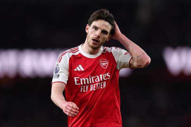 BOB半岛体育-2-0!1.2亿天王低迷,16岁天才闪耀,阿森纳拒绝爆冷,曼城无退路